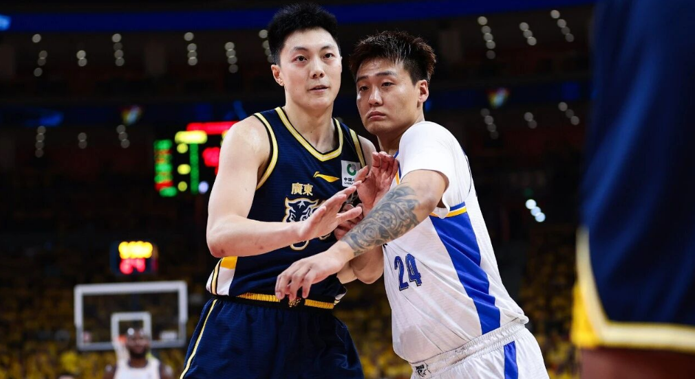星空体育官网-CBA男篮动态更新！广东男篮vs北京男篮，赛前带来广东男篮胡明轩、奎因、徐杰以及北京男篮赵睿最新消息